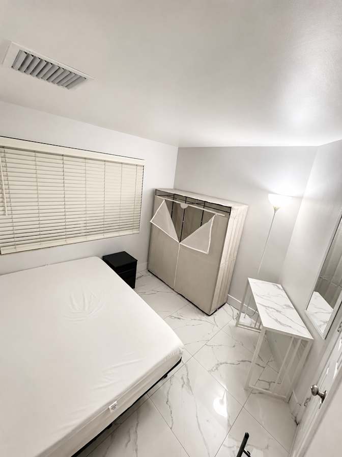 Denis's room