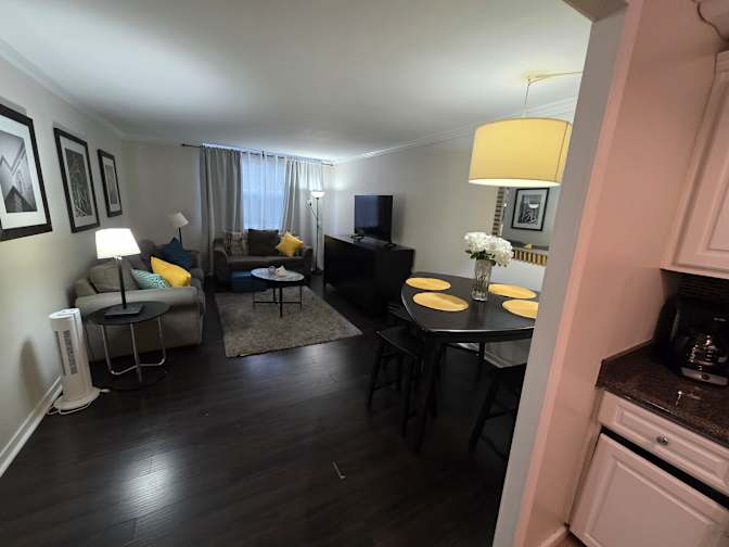 CL&C Property Management and Consulting's room