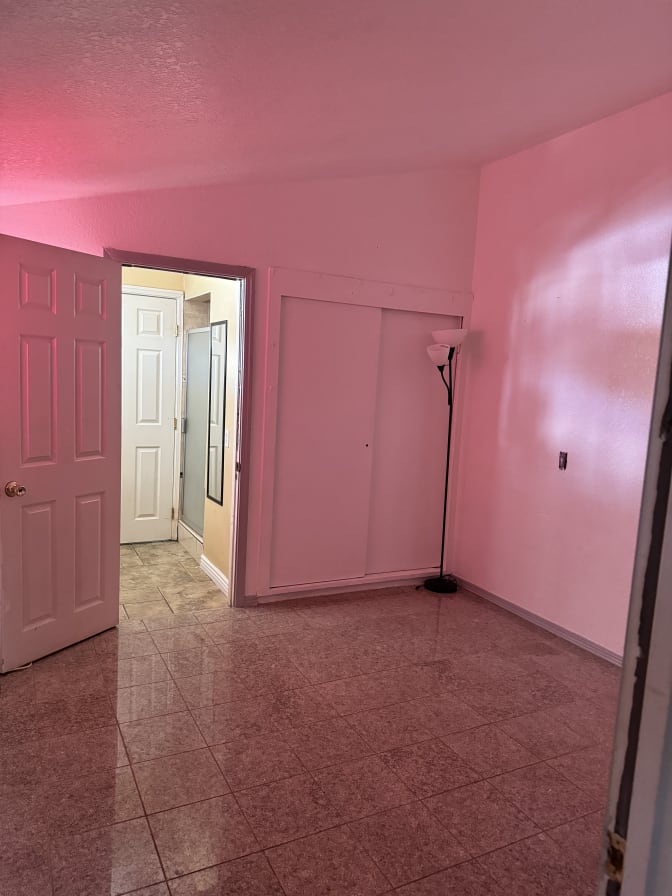 Esthela's room