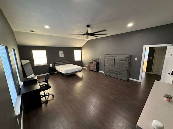 Valentina's room