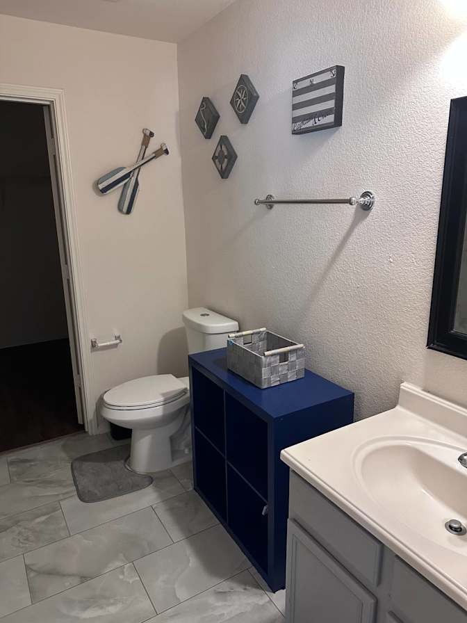 Swanknest Life Solutions LLC's room