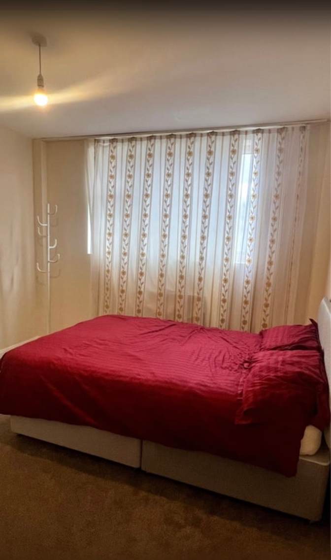 Gulfer Efe's room