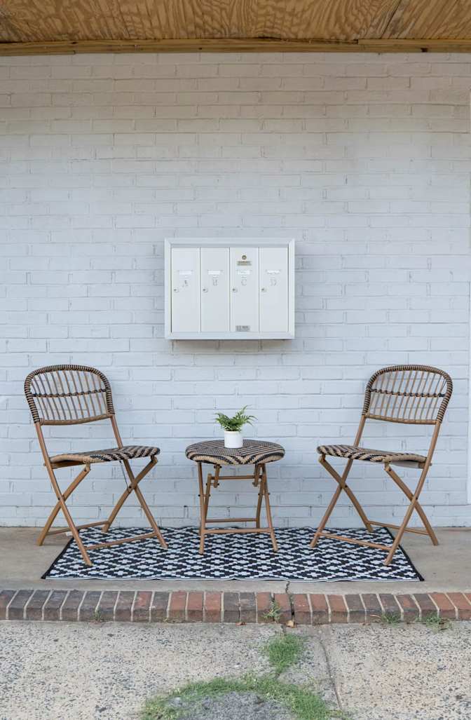 Alcove Rooms's room