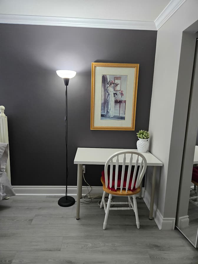 Land Lady's room