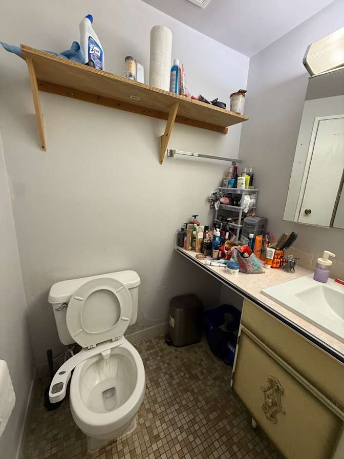 Saurav Anand's room