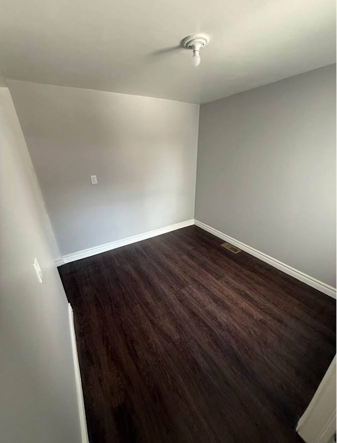 Amanda Dupuis's room