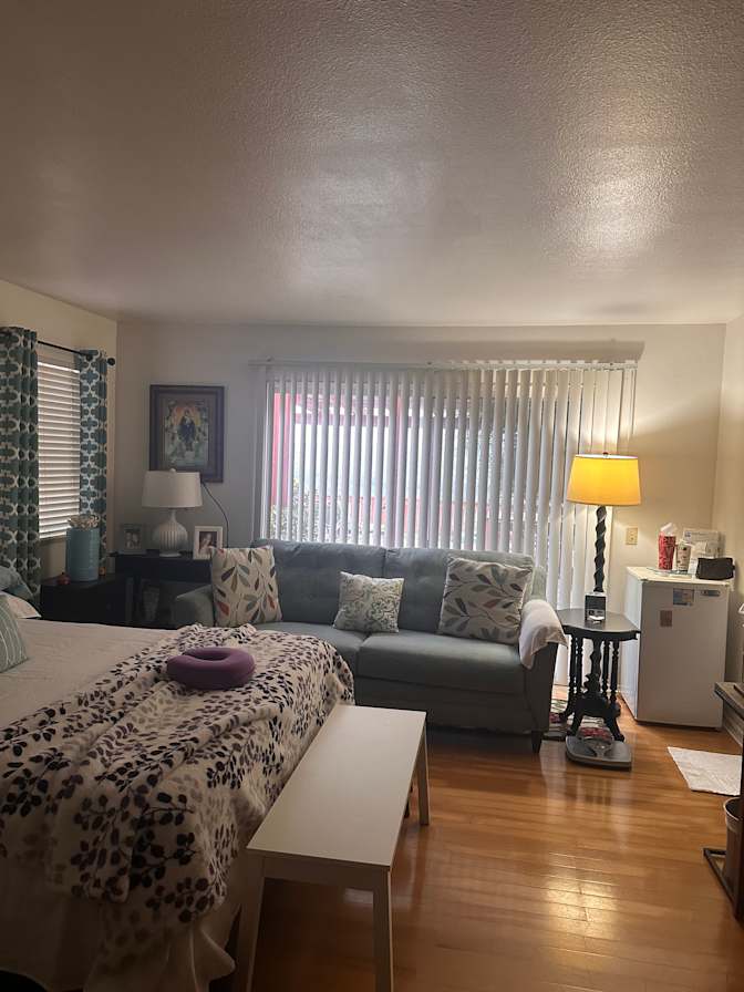 Ken's room