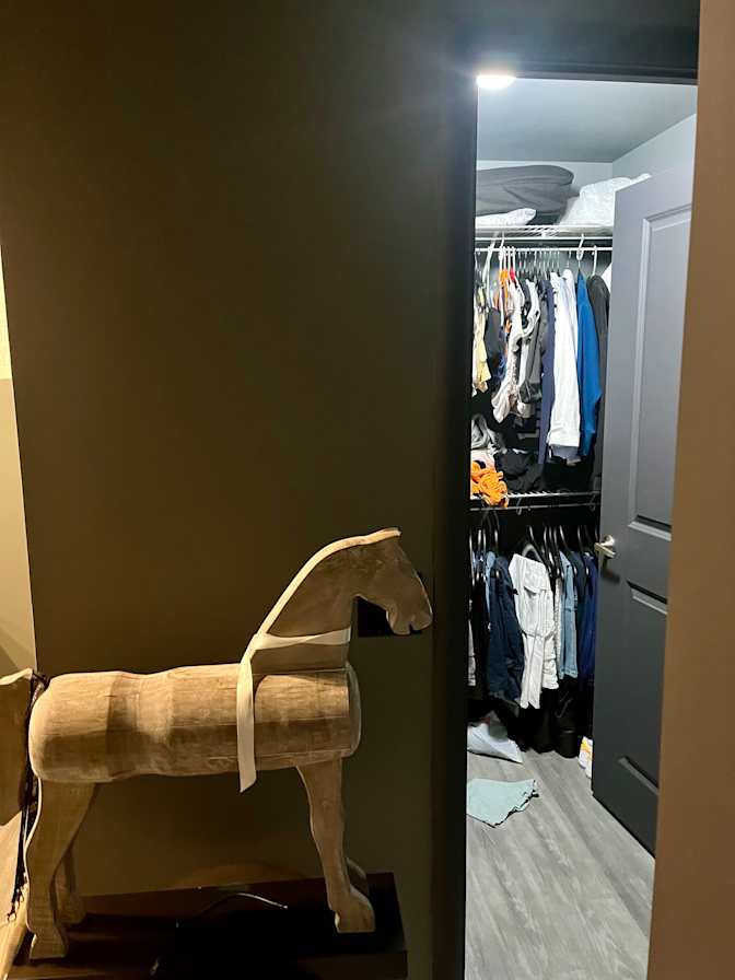 Paris's room