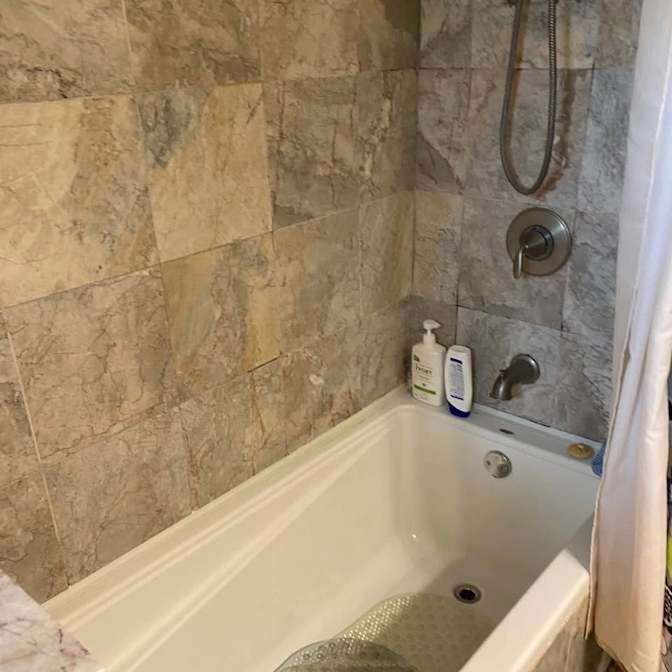 redjo tjhiong-sie's room