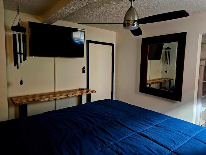 Axel Montaner's room