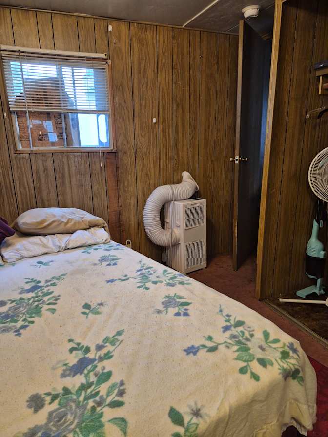 Linda's room