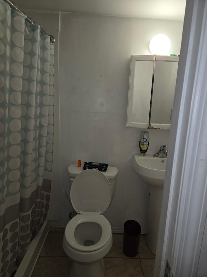 Dina's room