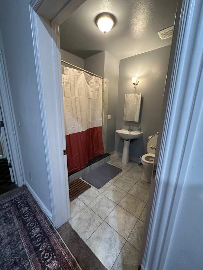 Forward Vision Spaces's room