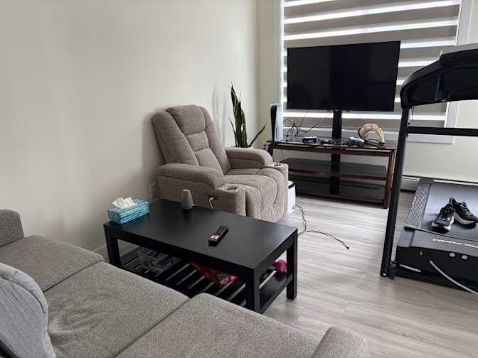 Jarod Lechadores's room