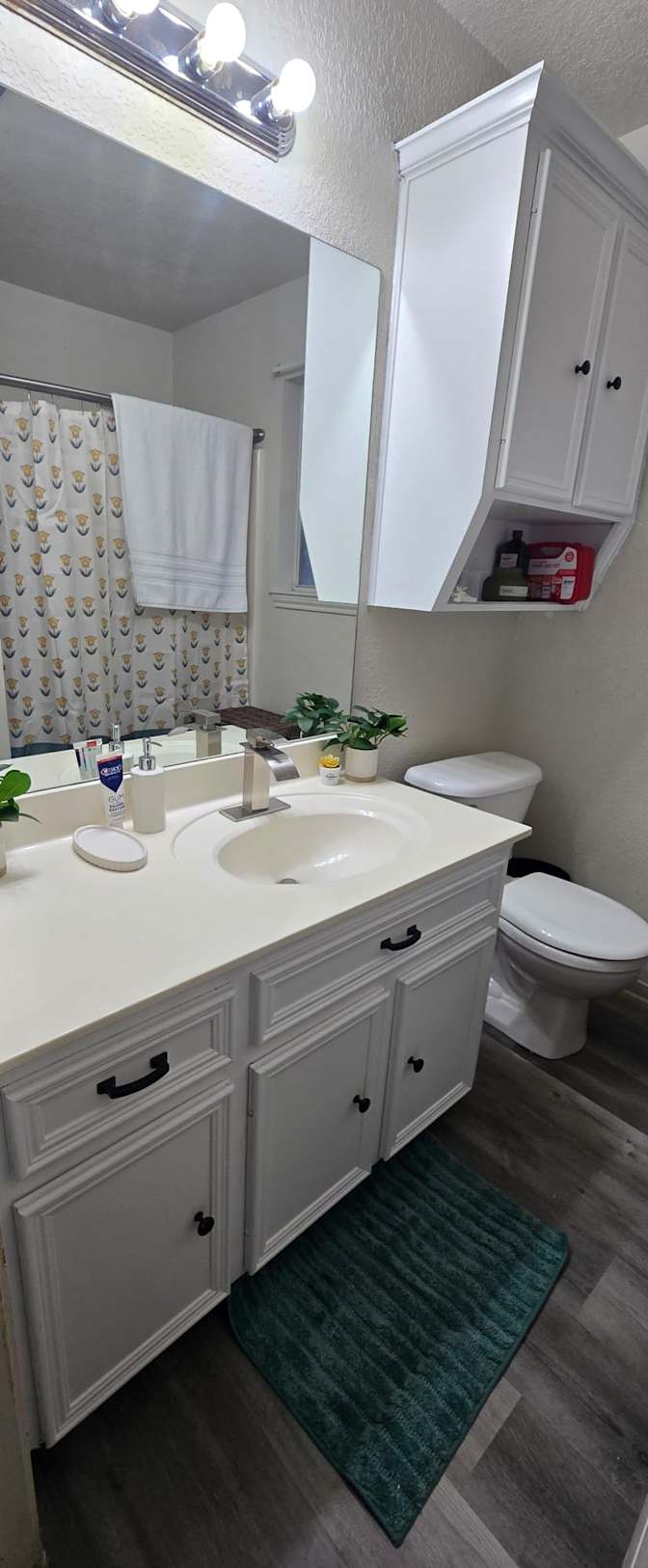 Tai's room