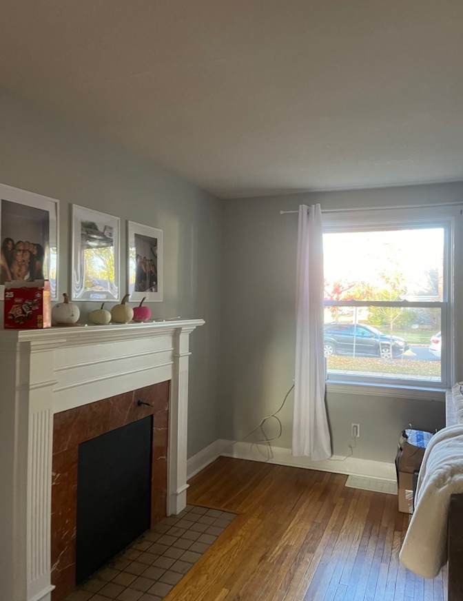 Jordan Scarlett's room