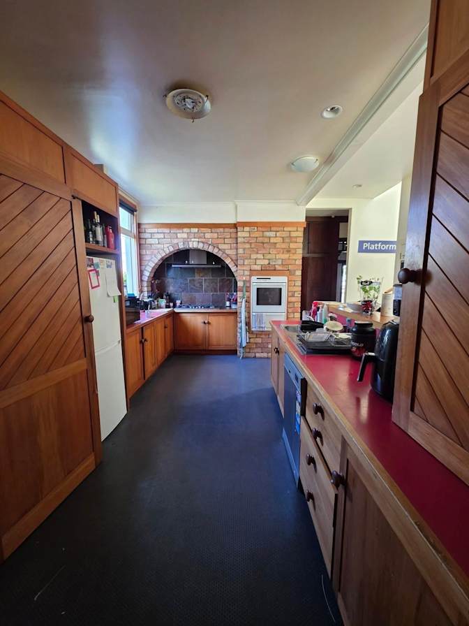 Mo's room
