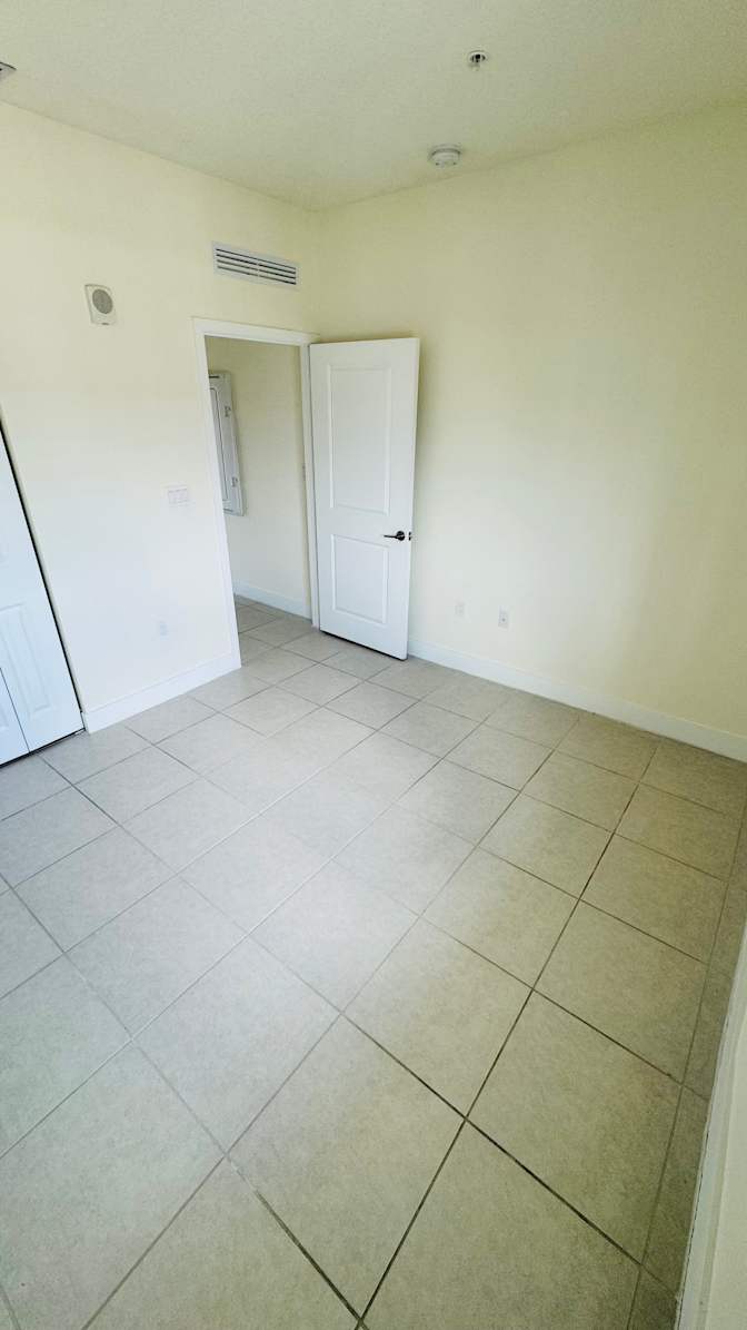 Mauryne Rivera's room