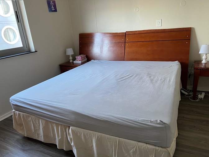 Fuzlin's room
