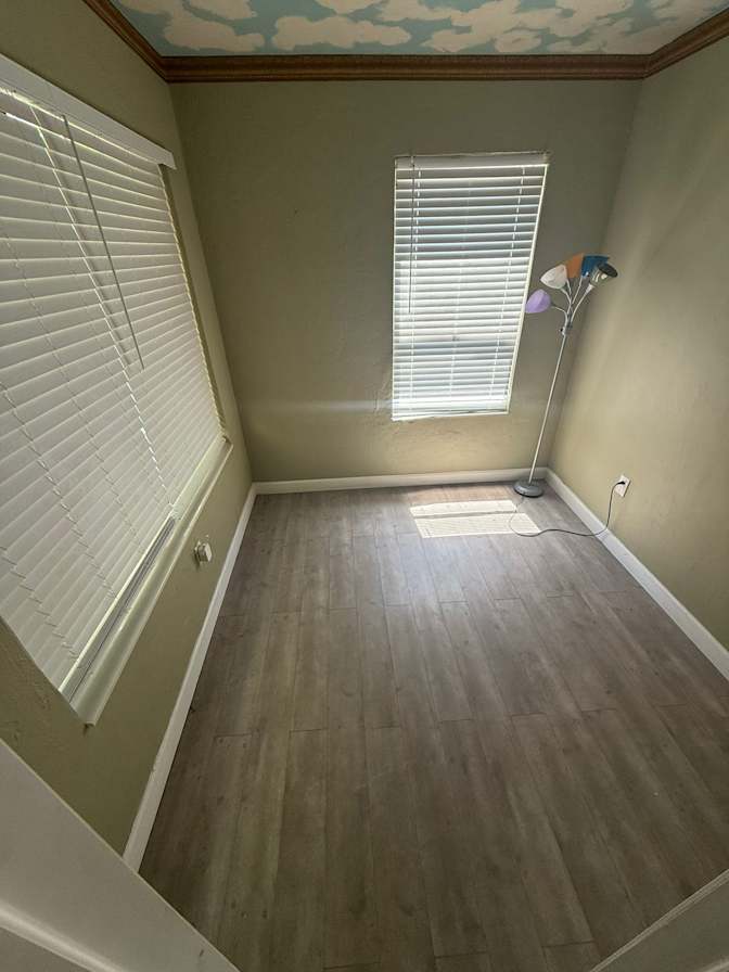 Hansel's room