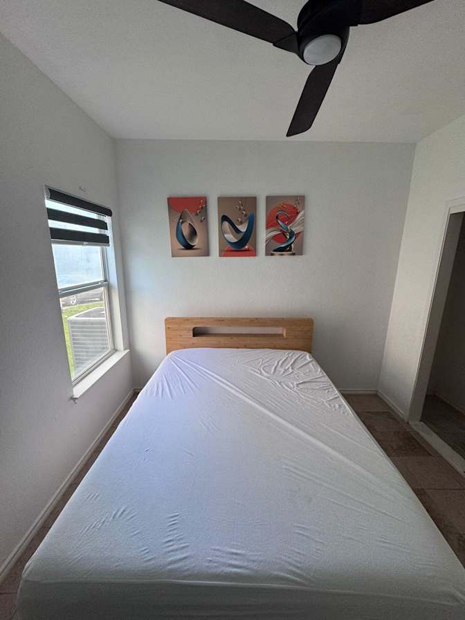 PadSplit's room