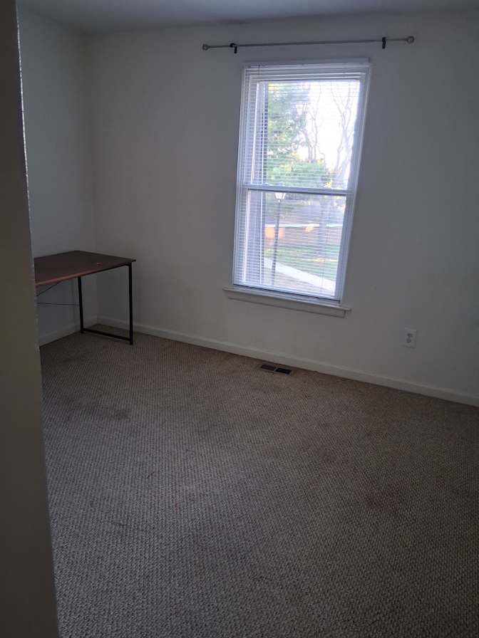 Elizar's room