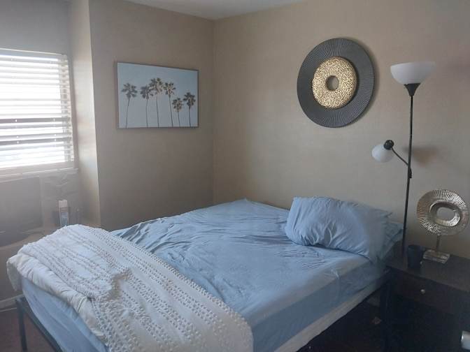 Perris ca's room