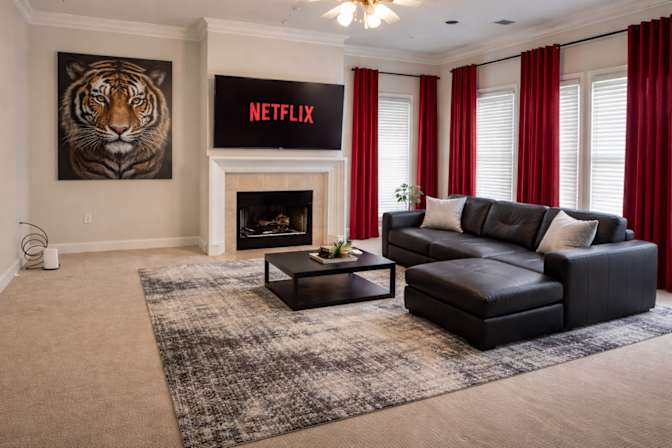 Dennis's room