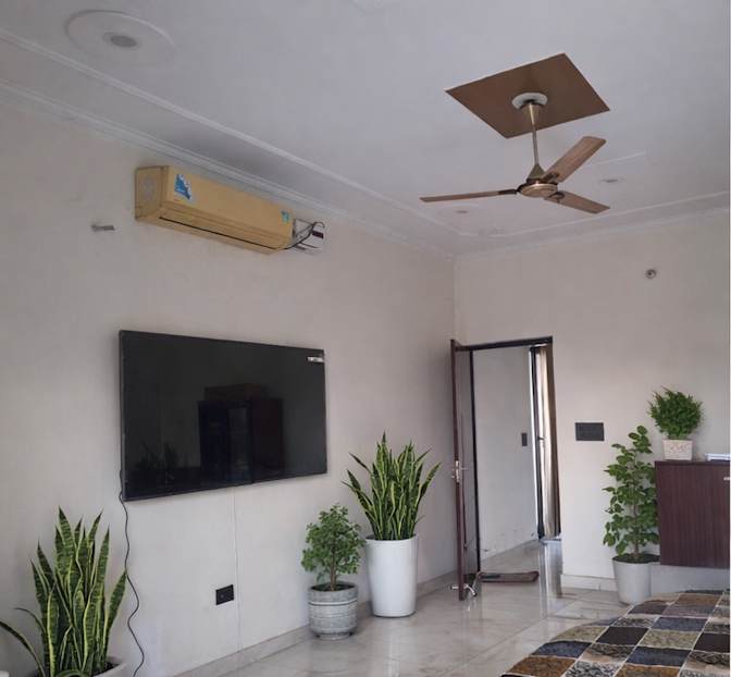 ASHUTOSH KUMAR TIWARY's room