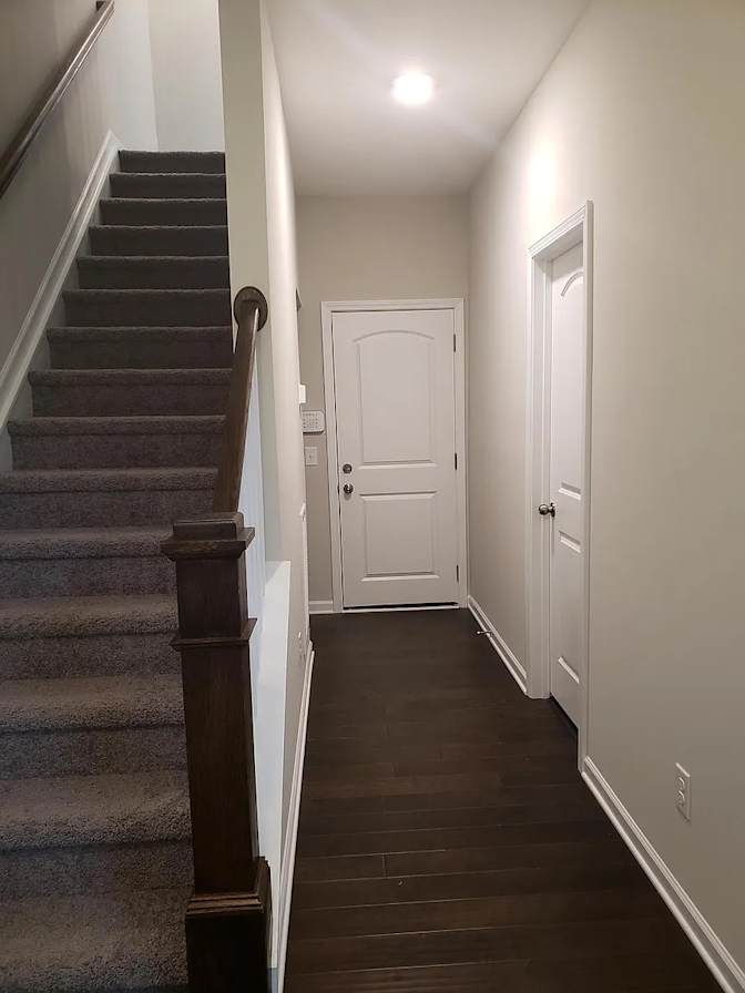 Alcove Rooms's room