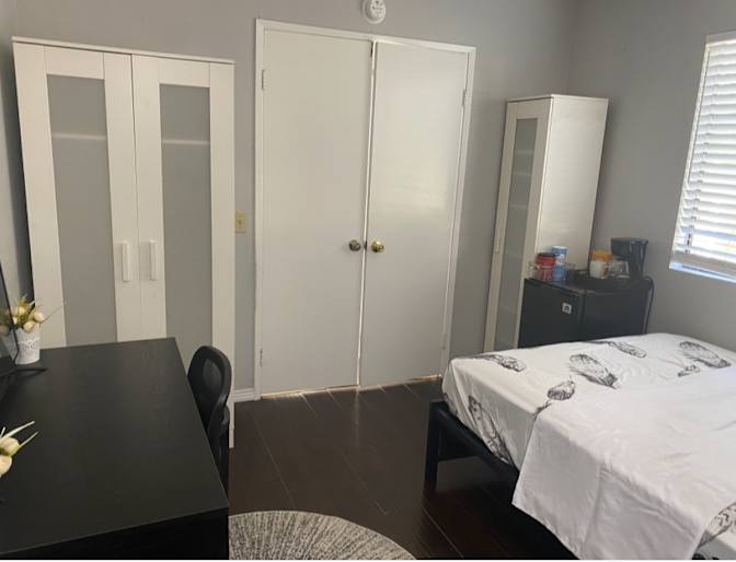 Carmen's room