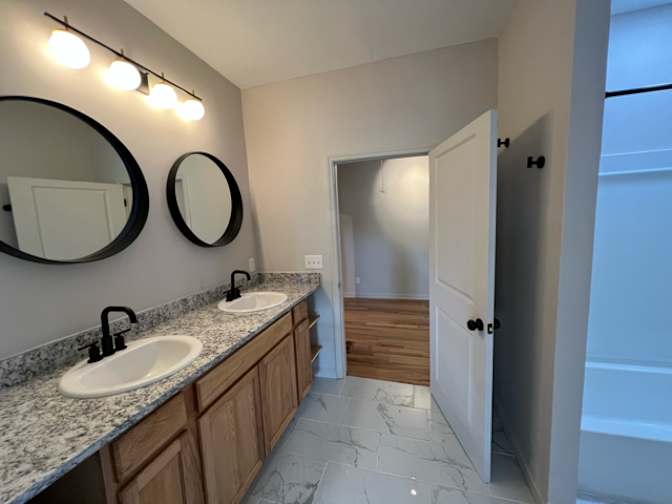Alcove Rooms's room