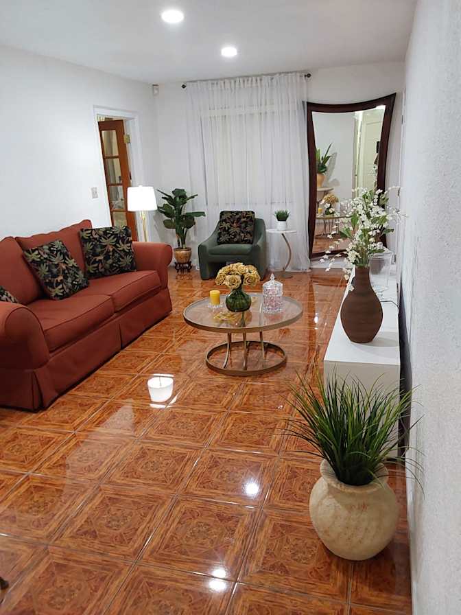 Juleen's room