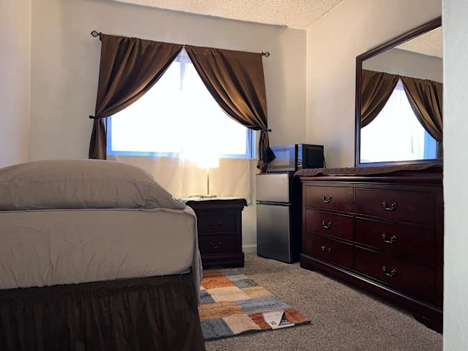Amalia's room