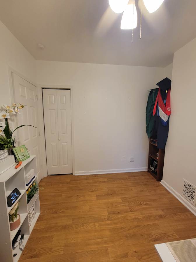 Carlos's room