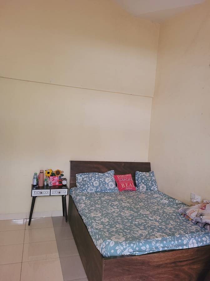 Jasleen Batra's room