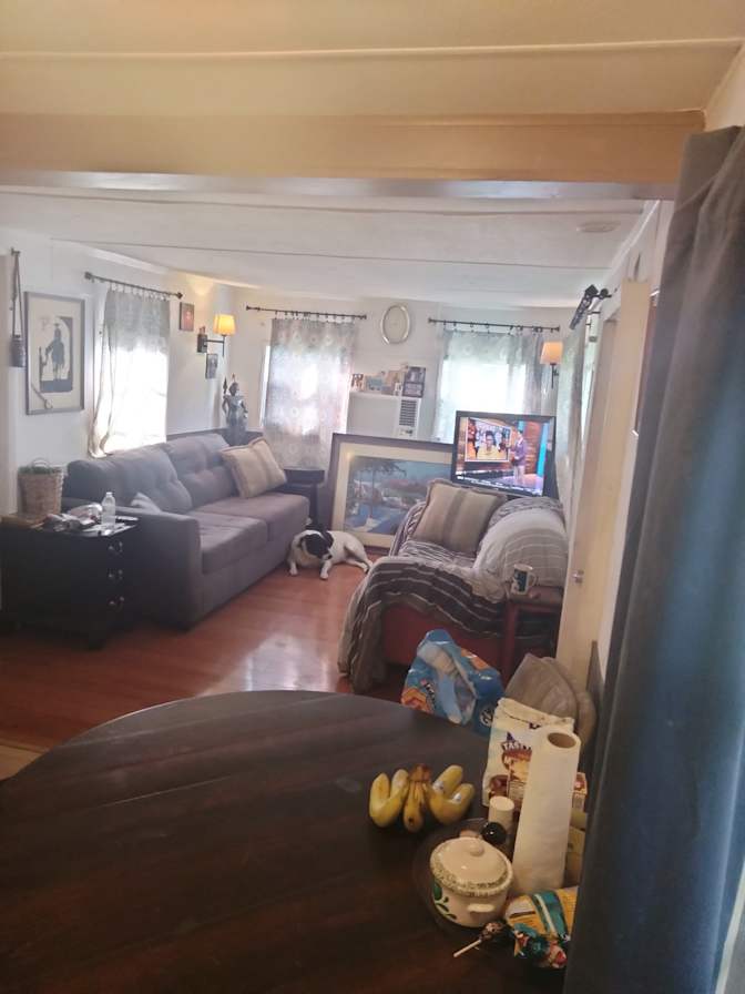 GEORGE's room