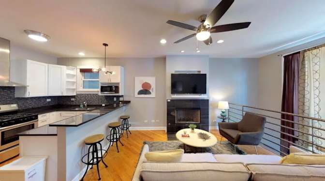 Gorgeous Private room available's room