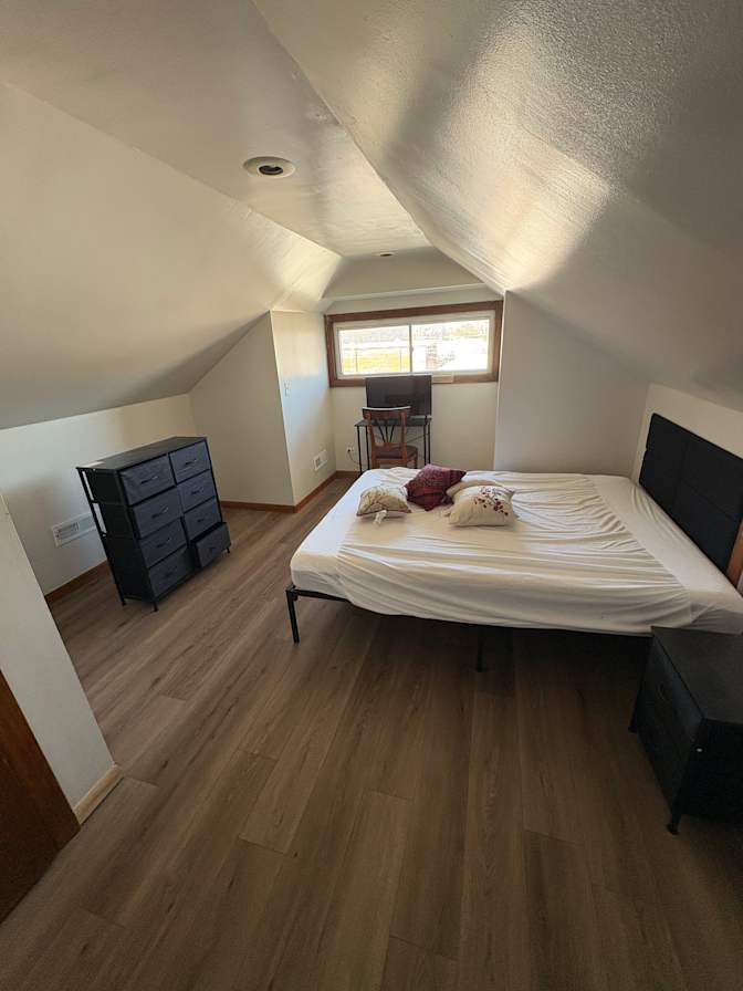 Gabriel Taylor's room