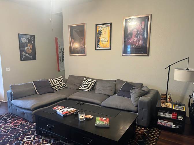 Victor E Lopez's room