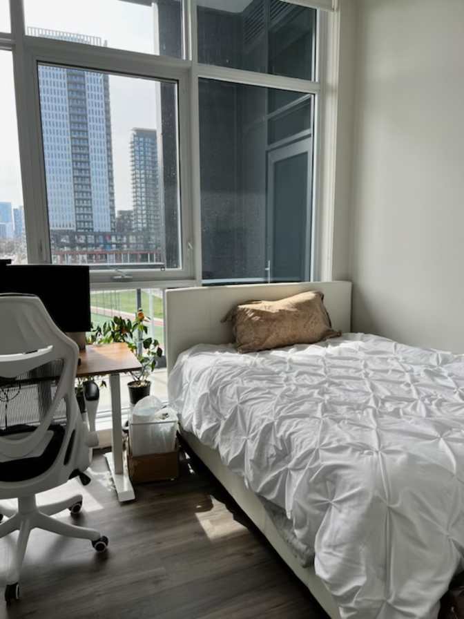 Alexis's room