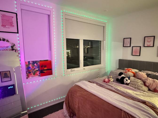 Liz's room