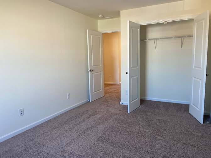 Alcove Rooms's room