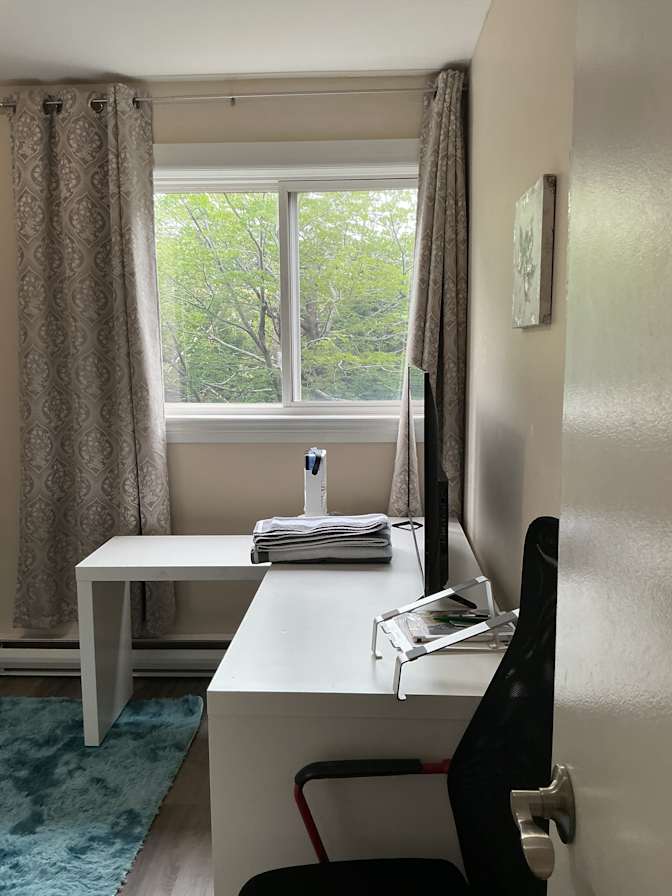 El Roi's room