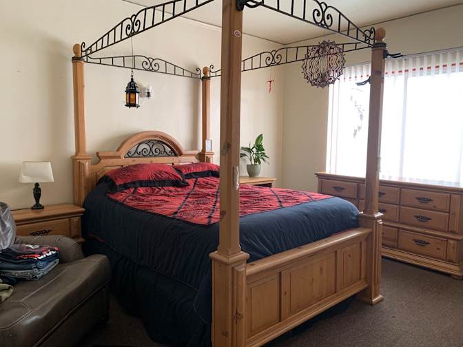Daveed's room