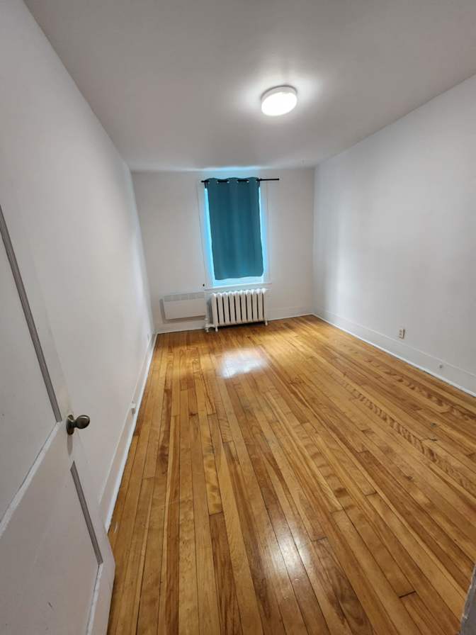 Alex and Kia's room