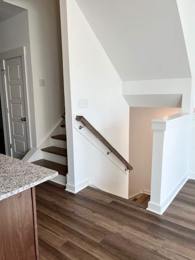 Alcove Rooms's room