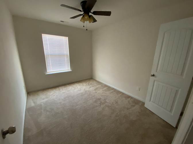 Alcove Rooms's room