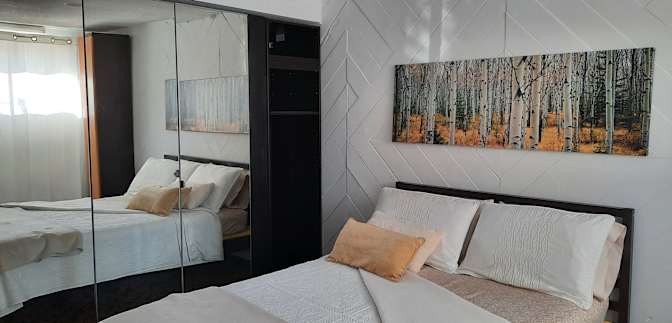 Elle's room