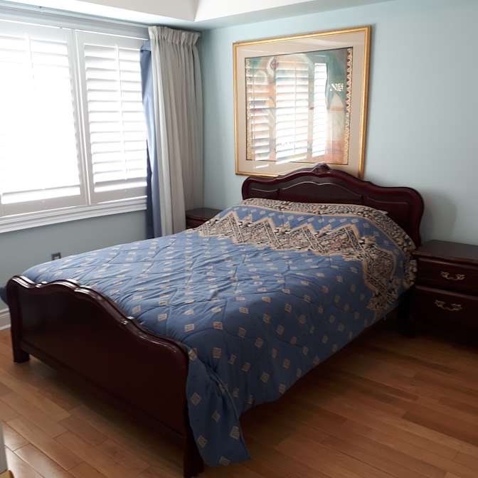 Elvin Thomas's room